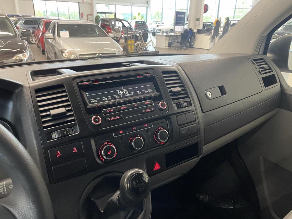 VOLKSWAGEN Transporter 2015