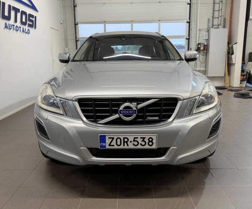 VOLVO XC60 2012