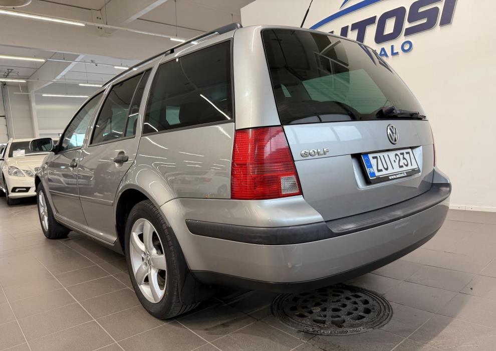 VOLKSWAGEN Golf 2006
