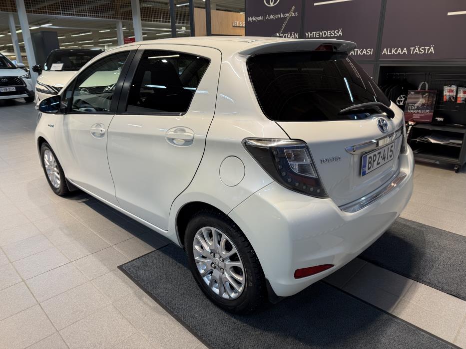 TOYOTA YARIS 2013