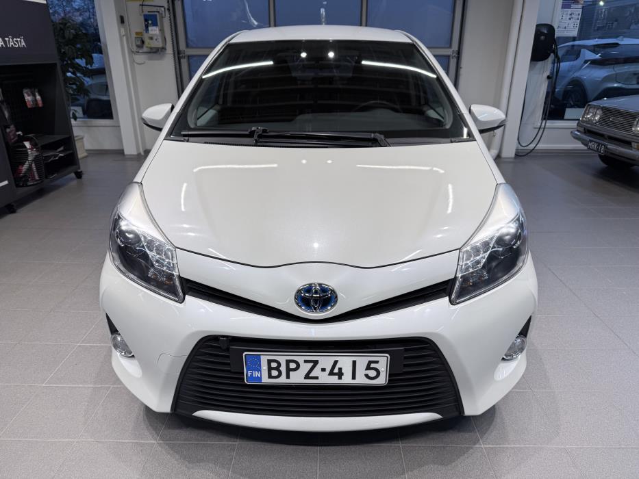TOYOTA YARIS 2013