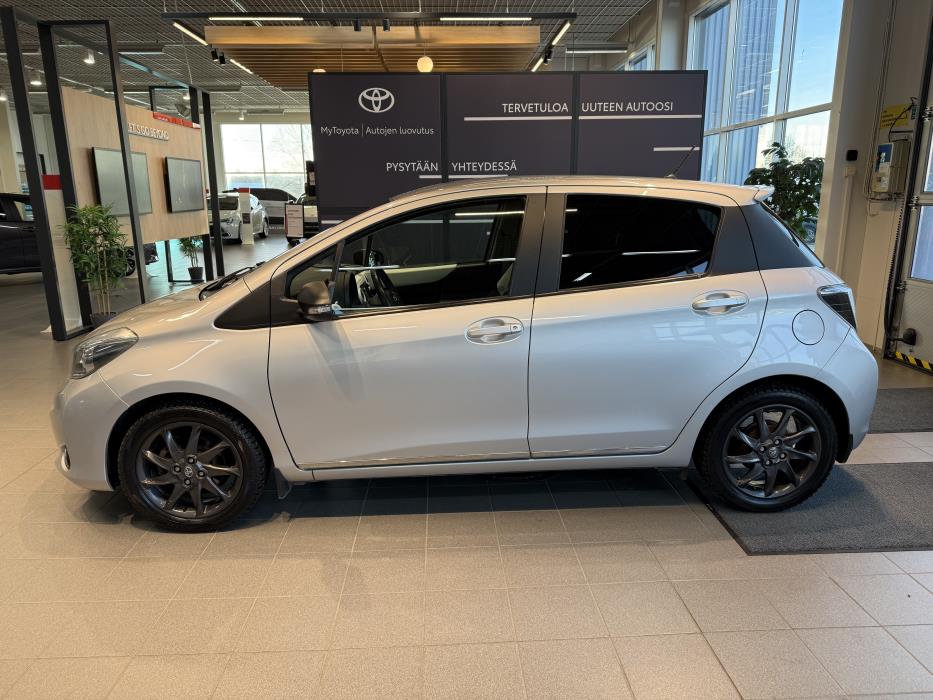 TOYOTA YARIS 2014