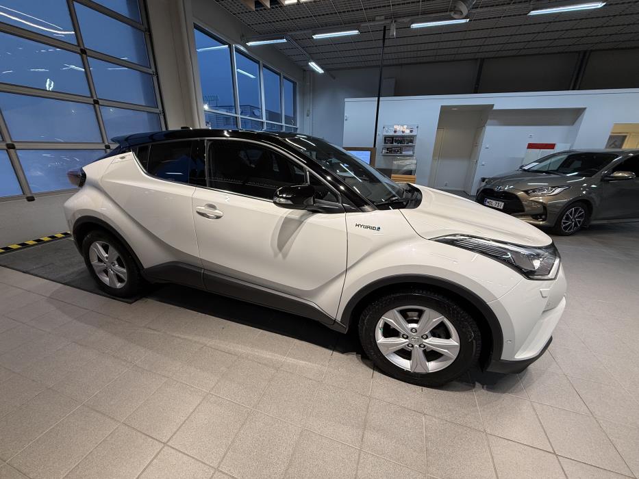 TOYOTA C-HR 2019