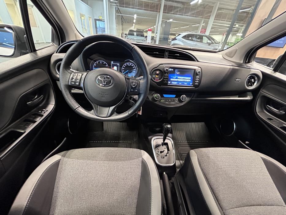 TOYOTA YARIS 2019