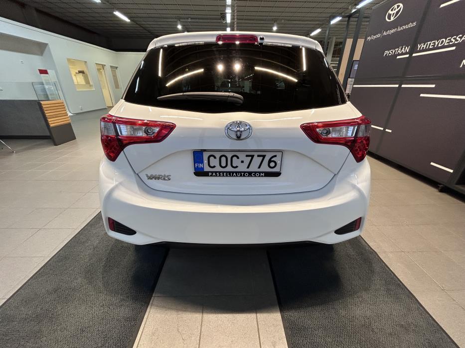 TOYOTA YARIS 2019
