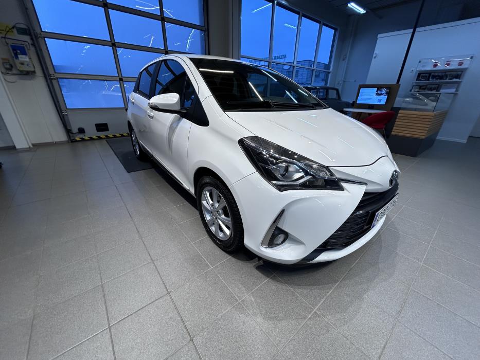 TOYOTA YARIS 2019