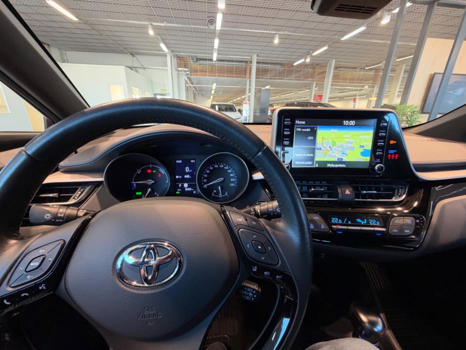 TOYOTA C-HR 2021