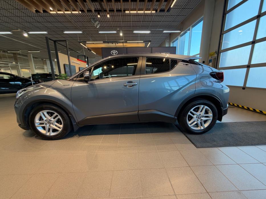 TOYOTA C-HR 2021