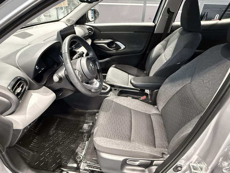 TOYOTA Yaris Cross 2022