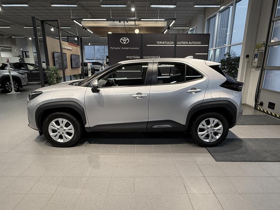 TOYOTA Yaris Cross 2022