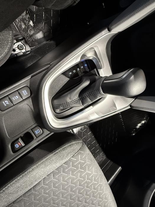 TOYOTA Yaris Cross 2022