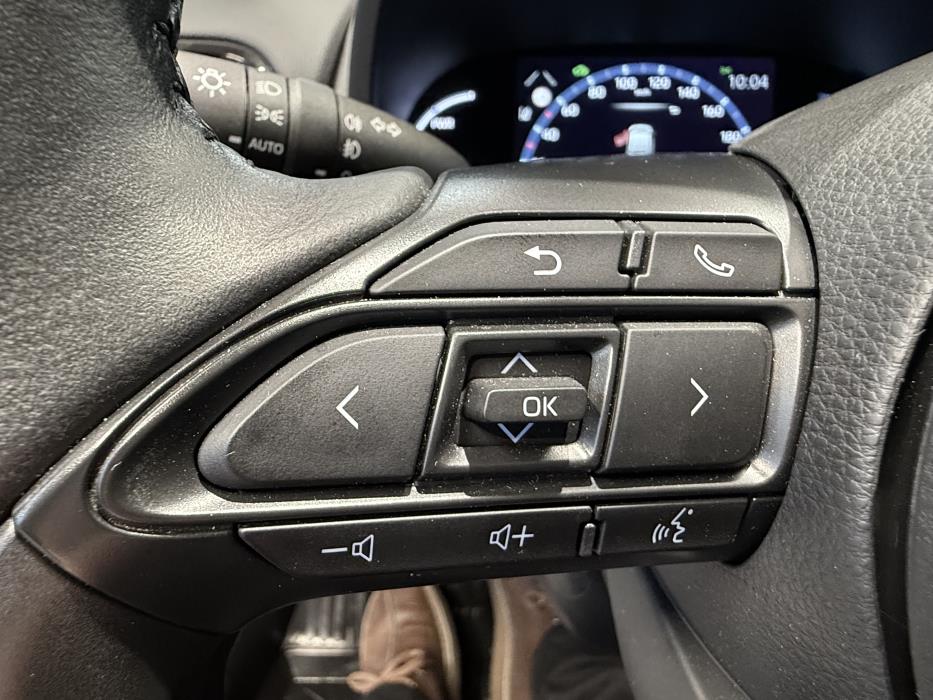 TOYOTA Yaris Cross 2022