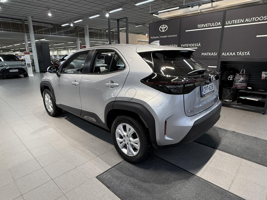 TOYOTA Yaris Cross 2022