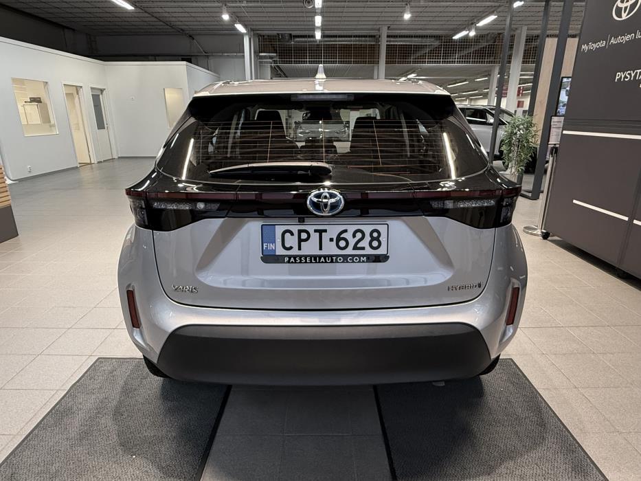 TOYOTA Yaris Cross 2022