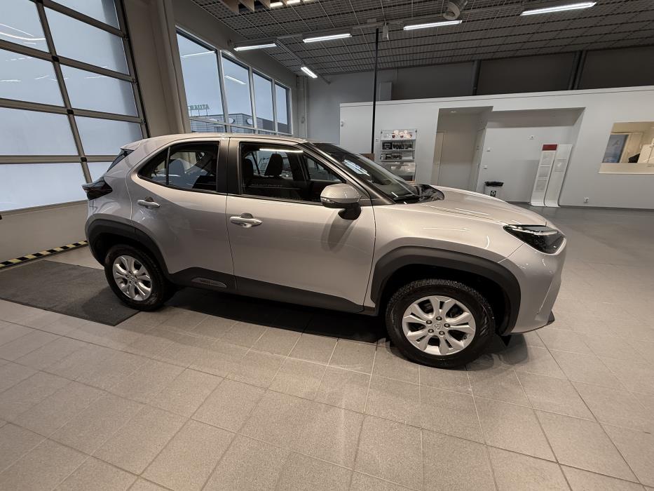 TOYOTA Yaris Cross 2022