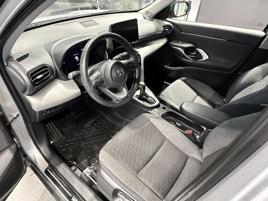 TOYOTA Yaris Cross 2022