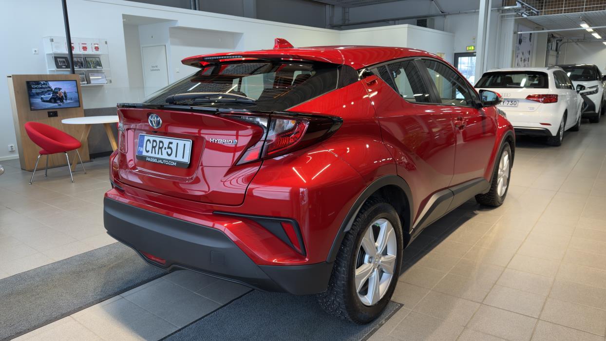 TOYOTA C-HR 2023