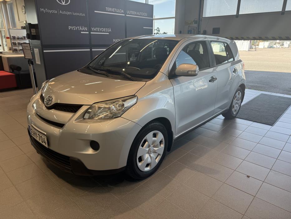 TOYOTA Urban Cruiser 2009