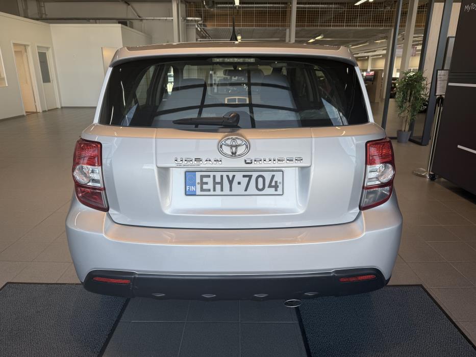 TOYOTA Urban Cruiser 2009