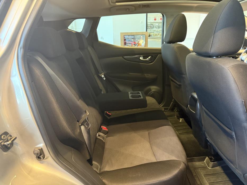 NISSAN Qashqai 2016