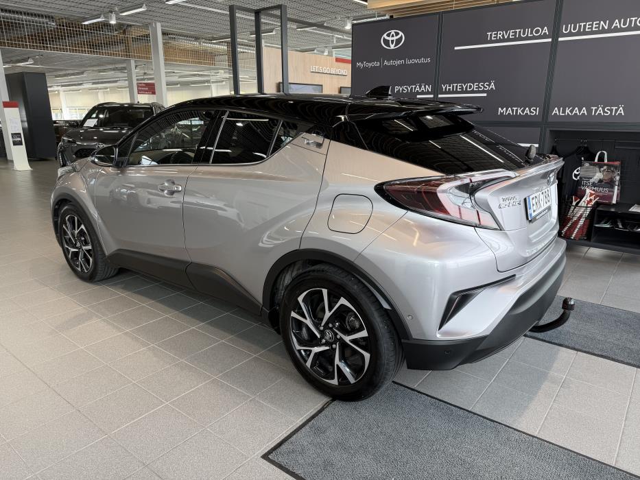 TOYOTA C-HR 2019
