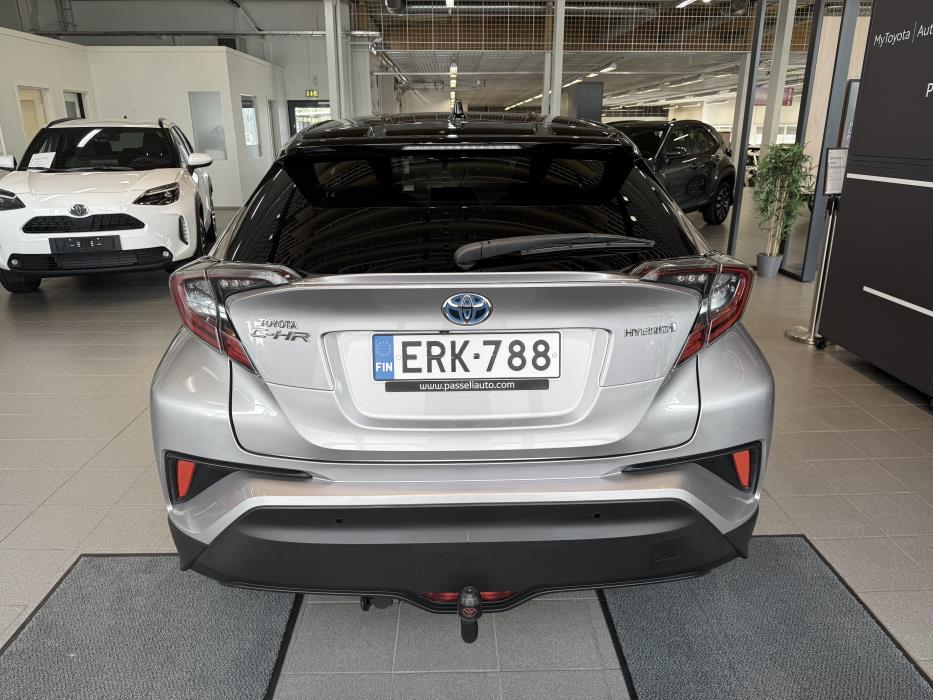TOYOTA C-HR 2019