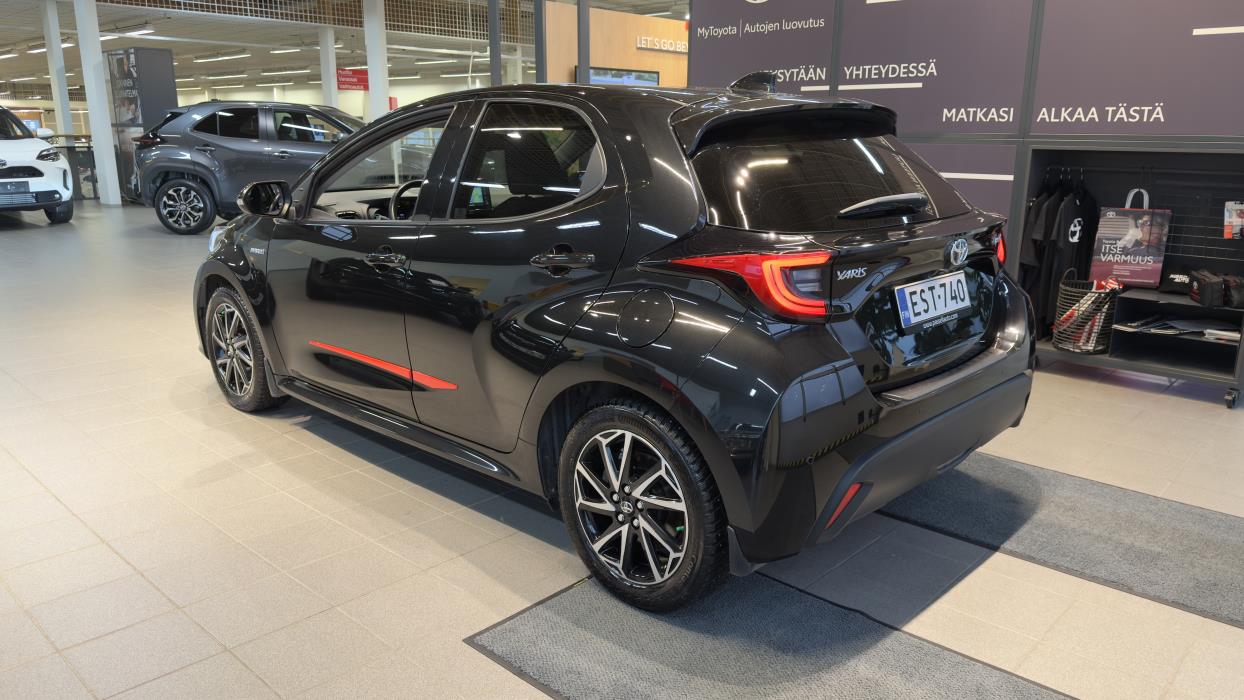 TOYOTA YARIS 2021