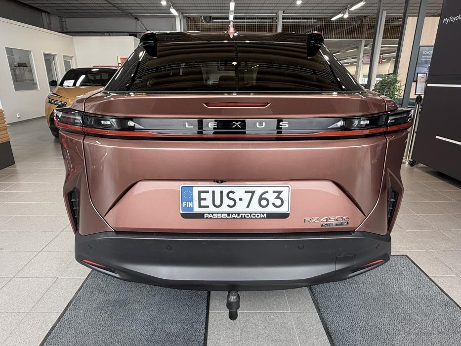 LEXUS RZ 2023