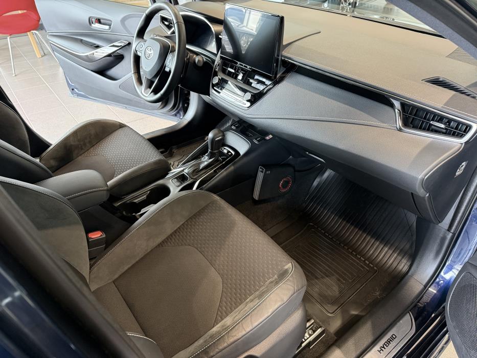 TOYOTA COROLLA 2023