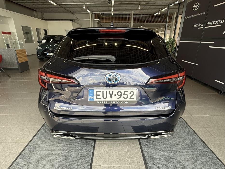 TOYOTA COROLLA 2023