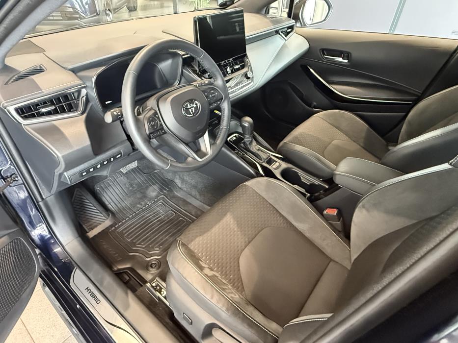 TOYOTA COROLLA 2023