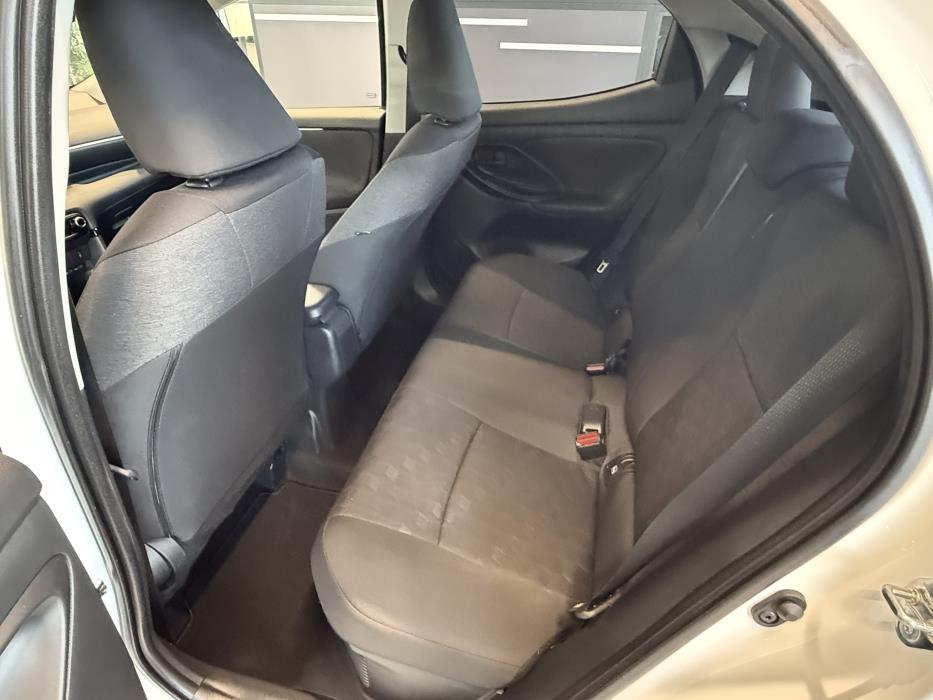 TOYOTA YARIS 2024