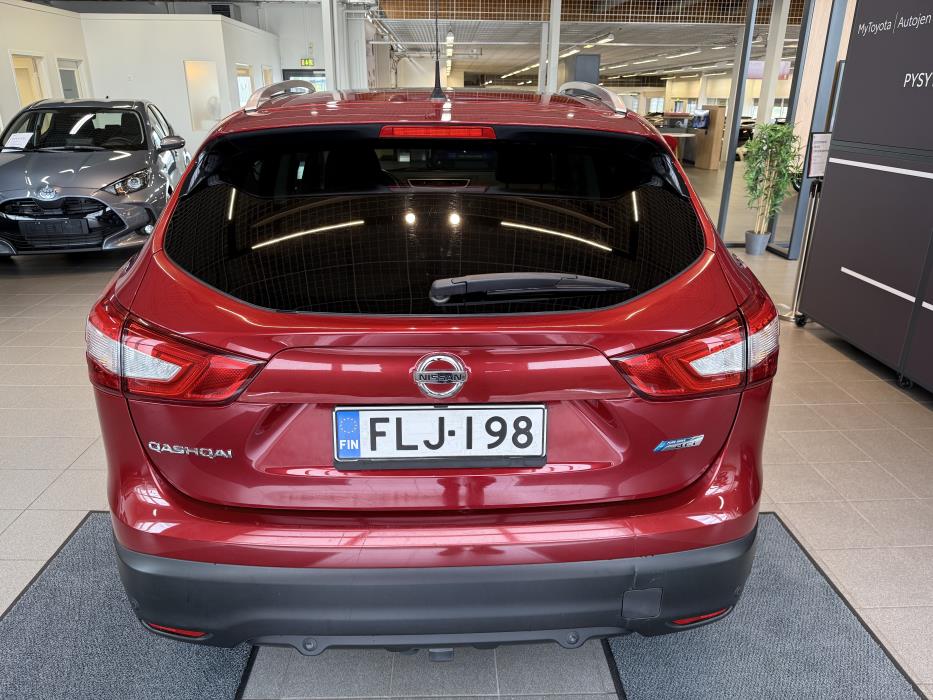 NISSAN Qashqai 2014