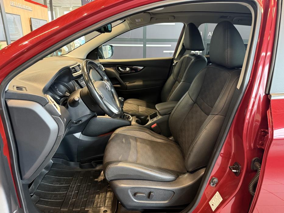 NISSAN Qashqai 2014