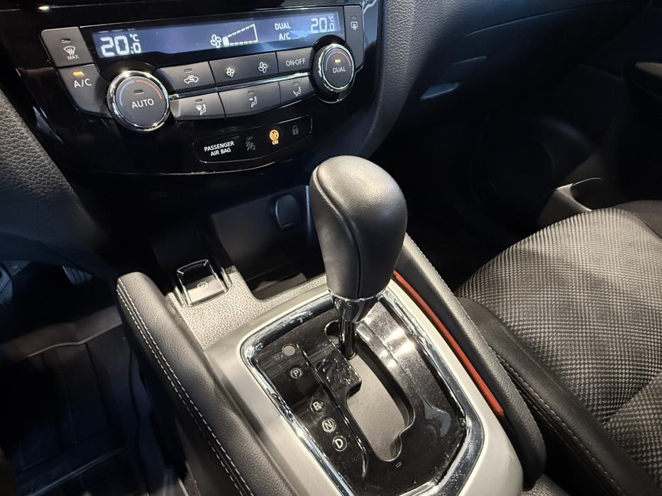 NISSAN Qashqai 2016