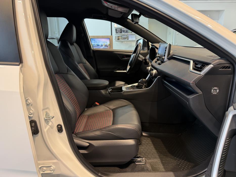 TOYOTA RAV4 Plug-in 2020