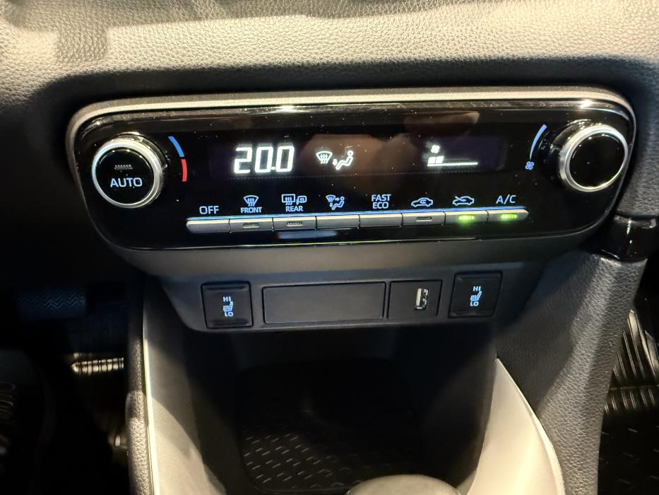 TOYOTA YARIS 2020