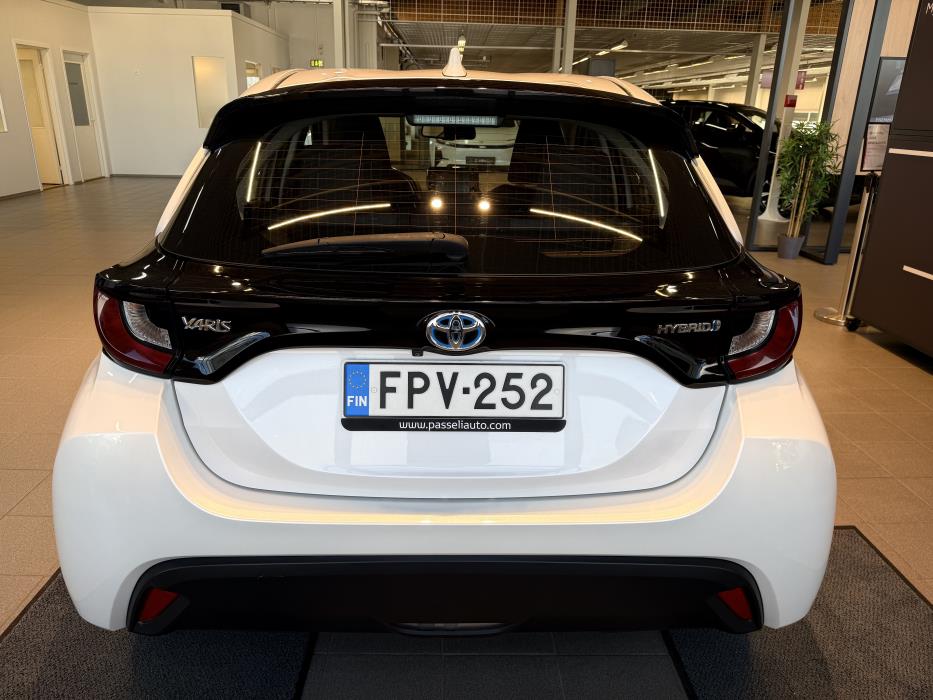 TOYOTA YARIS 2020