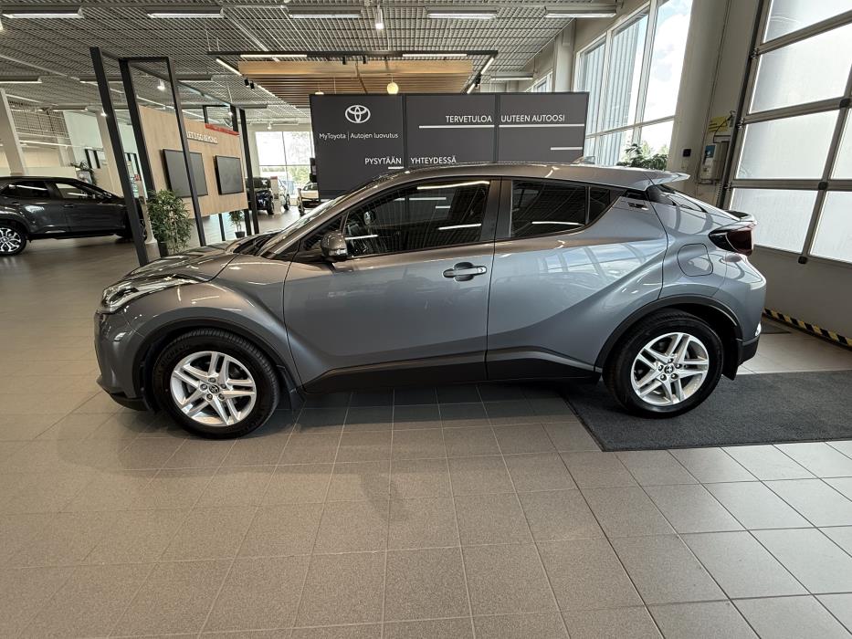 TOYOTA C-HR 2023