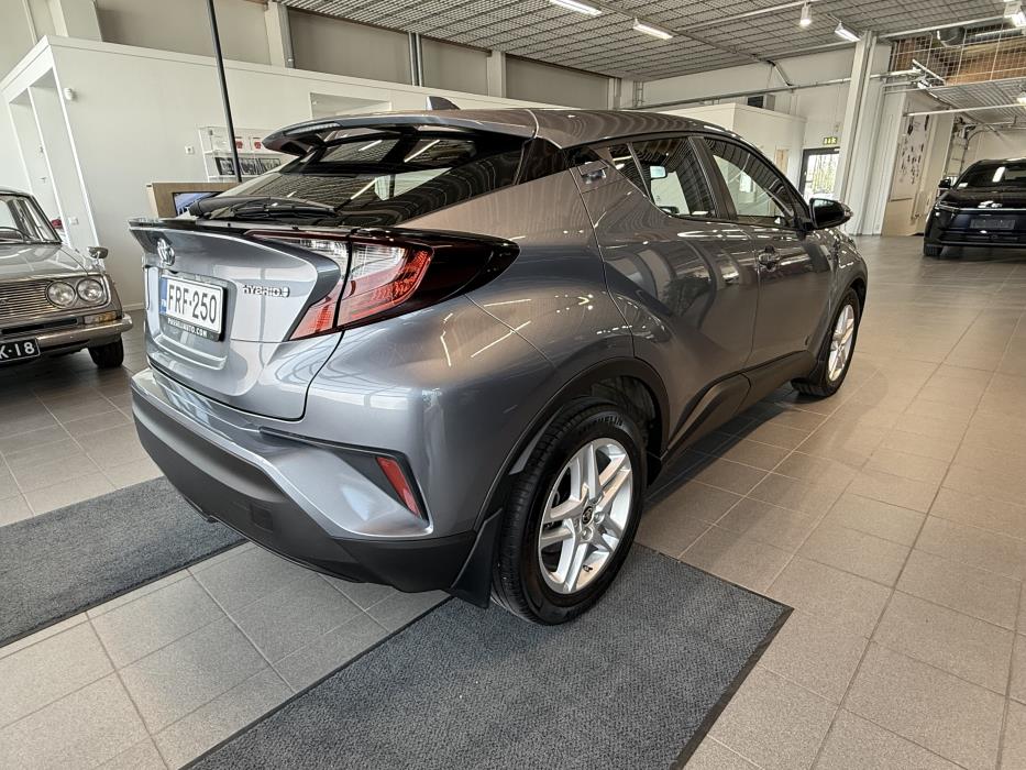 TOYOTA C-HR 2023