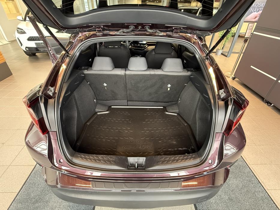 TOYOTA C-HR 2023