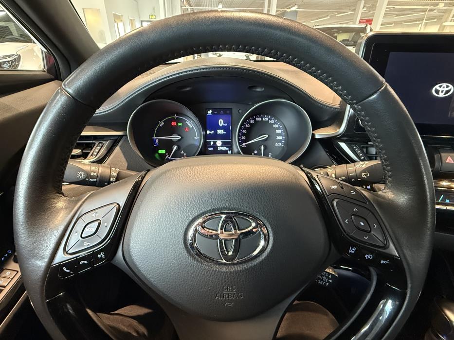 TOYOTA C-HR 2023