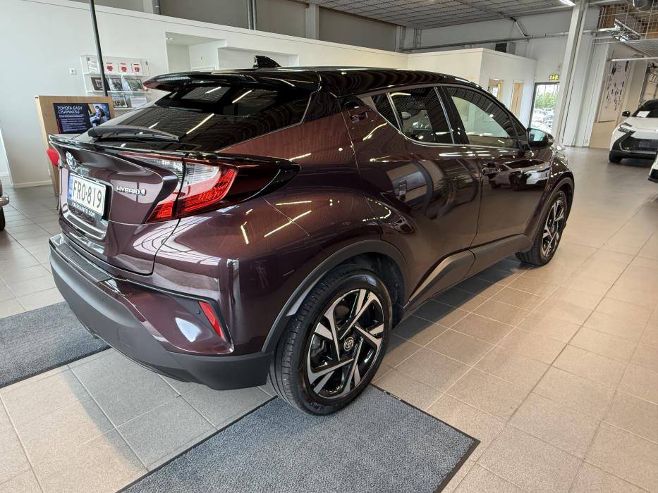 TOYOTA C-HR 2023