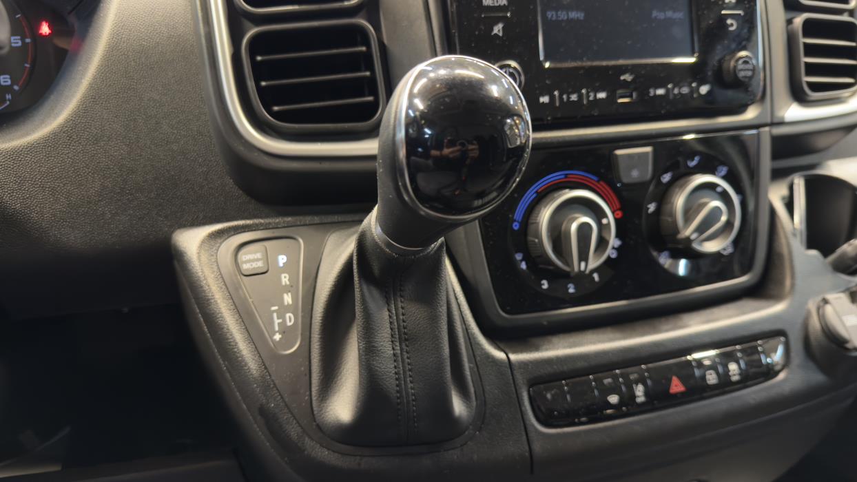 Toyota Proace MAX 2024