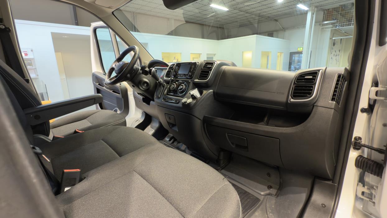 Toyota Proace MAX 2024