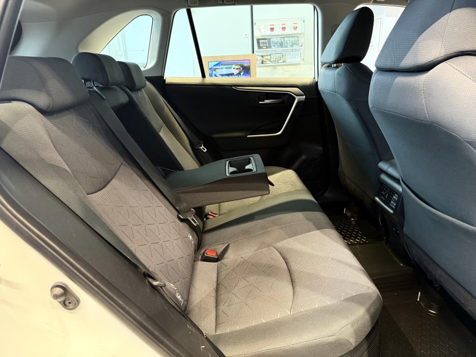TOYOTA RAV4 2021