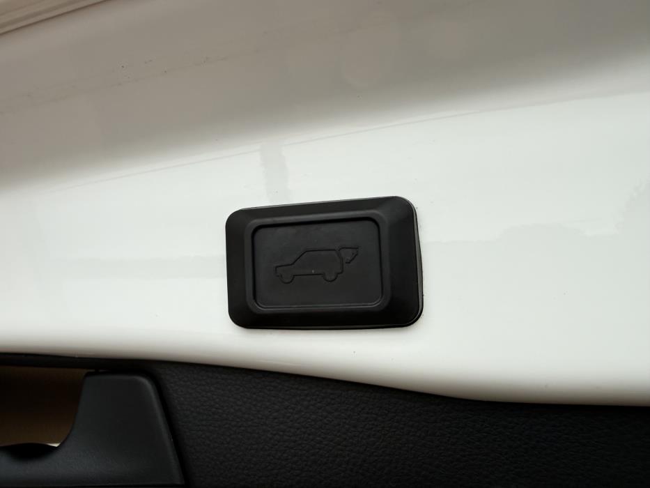 TOYOTA RAV4 2021