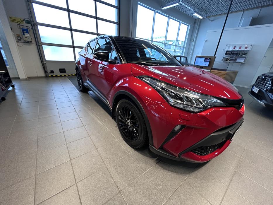 TOYOTA C-HR 2023