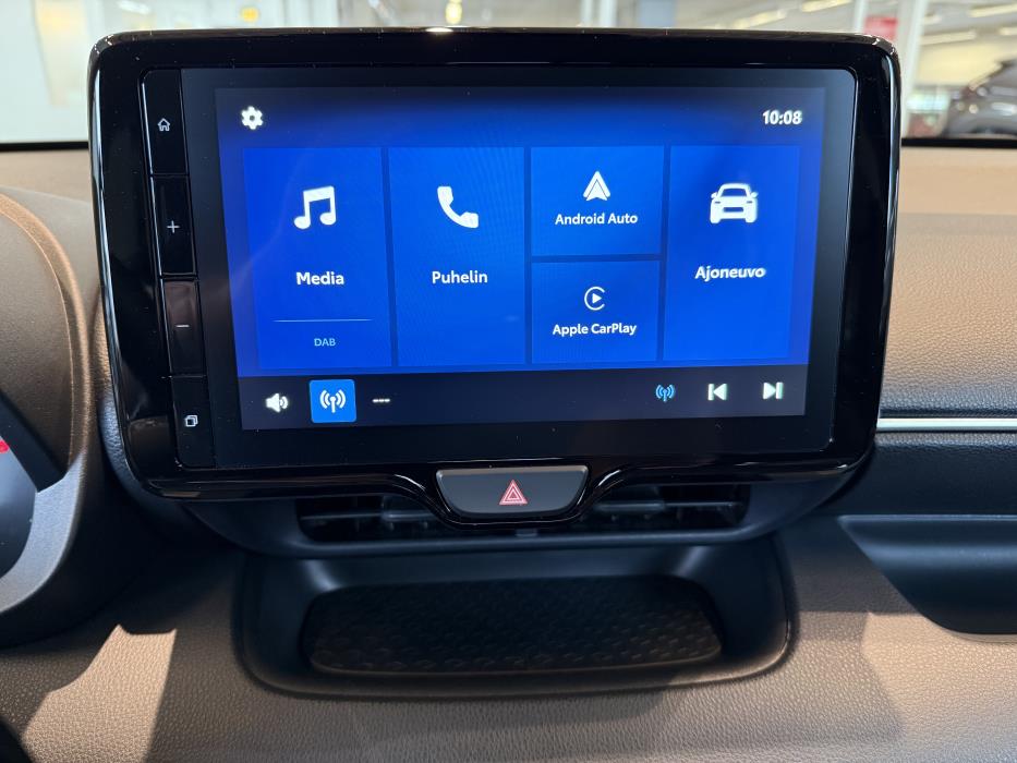 TOYOTA YARIS 2025