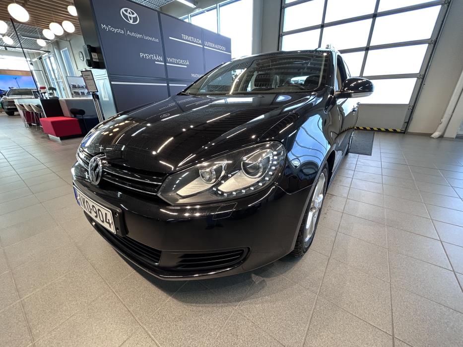 VOLKSWAGEN GOLF 2012